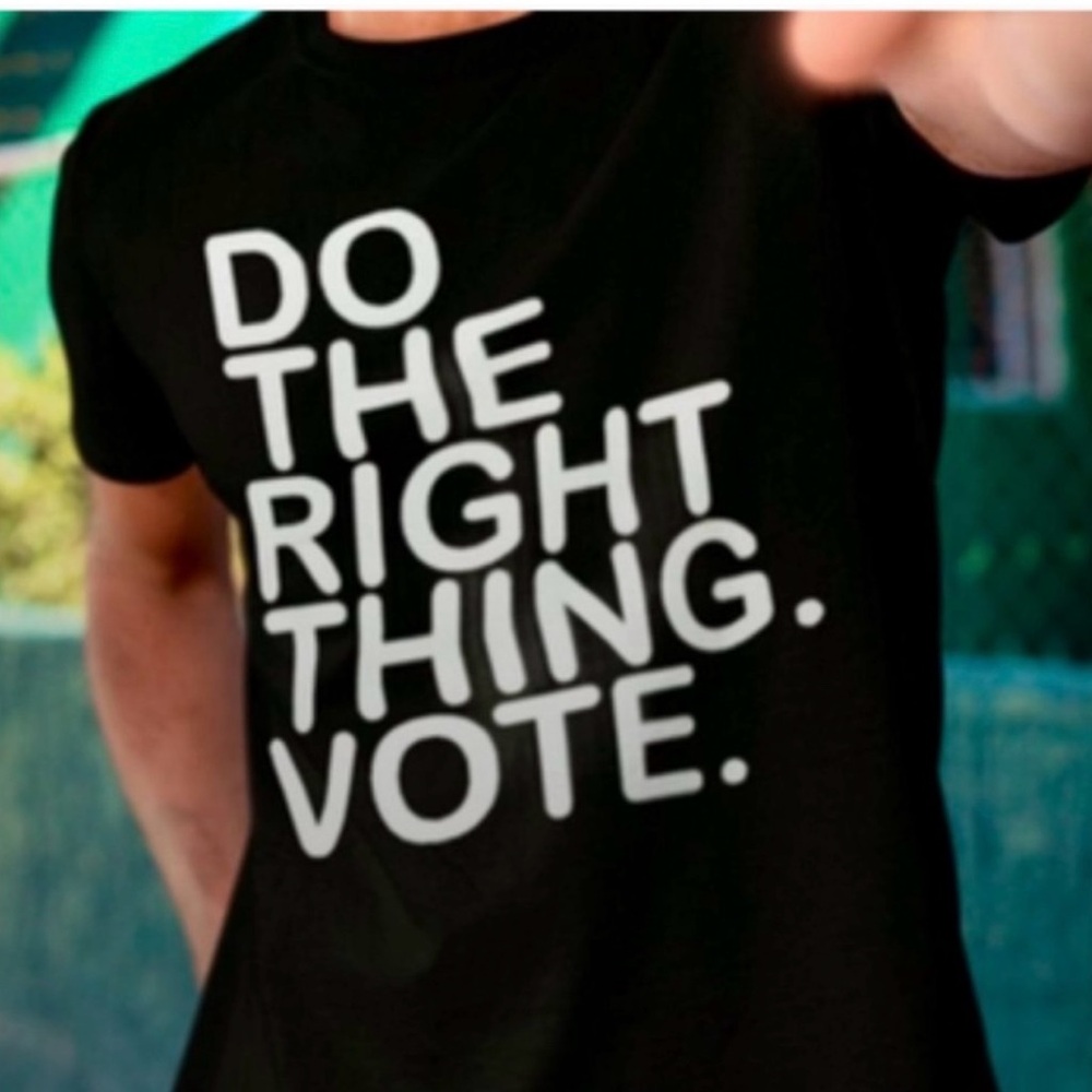 Vote T-shirt (Unisex)